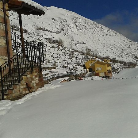 Apartamentos Rurales El Tio Pablo Picos De Europa Tresviso Exteriör bild
