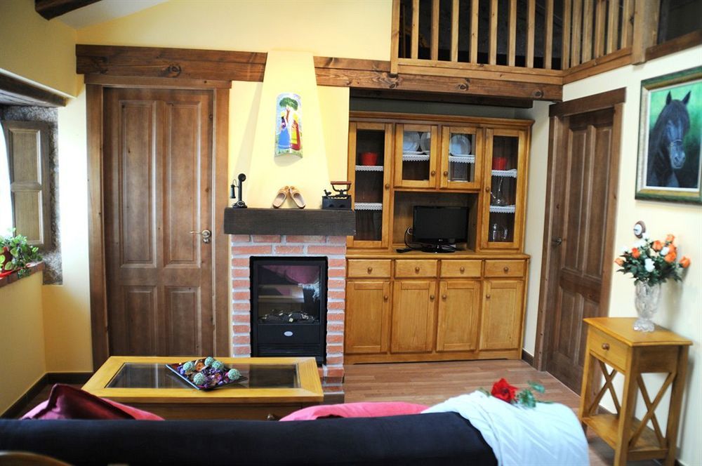 Apartamentos Rurales El Tio Pablo Picos De Europa Tresviso Exteriör bild