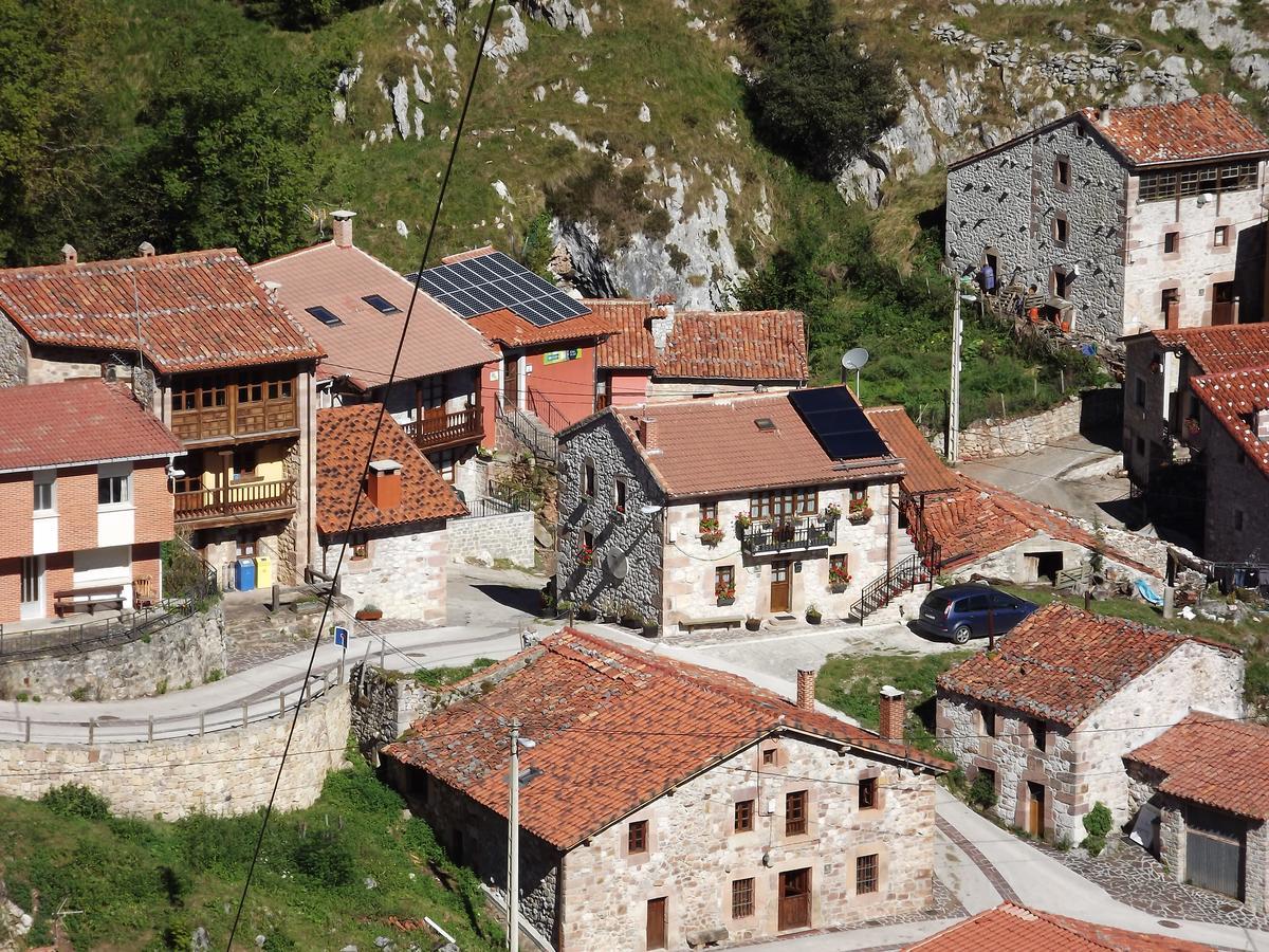 Apartamentos Rurales El Tio Pablo Picos De Europa Tresviso Exteriör bild